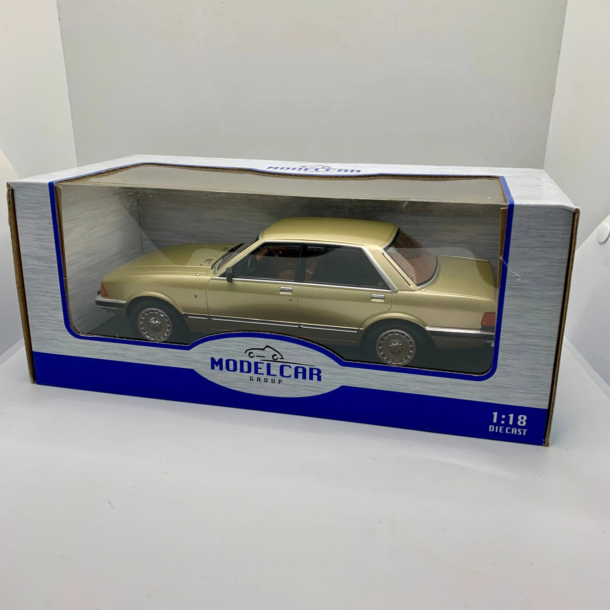 Ford Granada MK II Collectable Cars 1/18 Scale  Cars Stock Car & Banger Toy Tracks