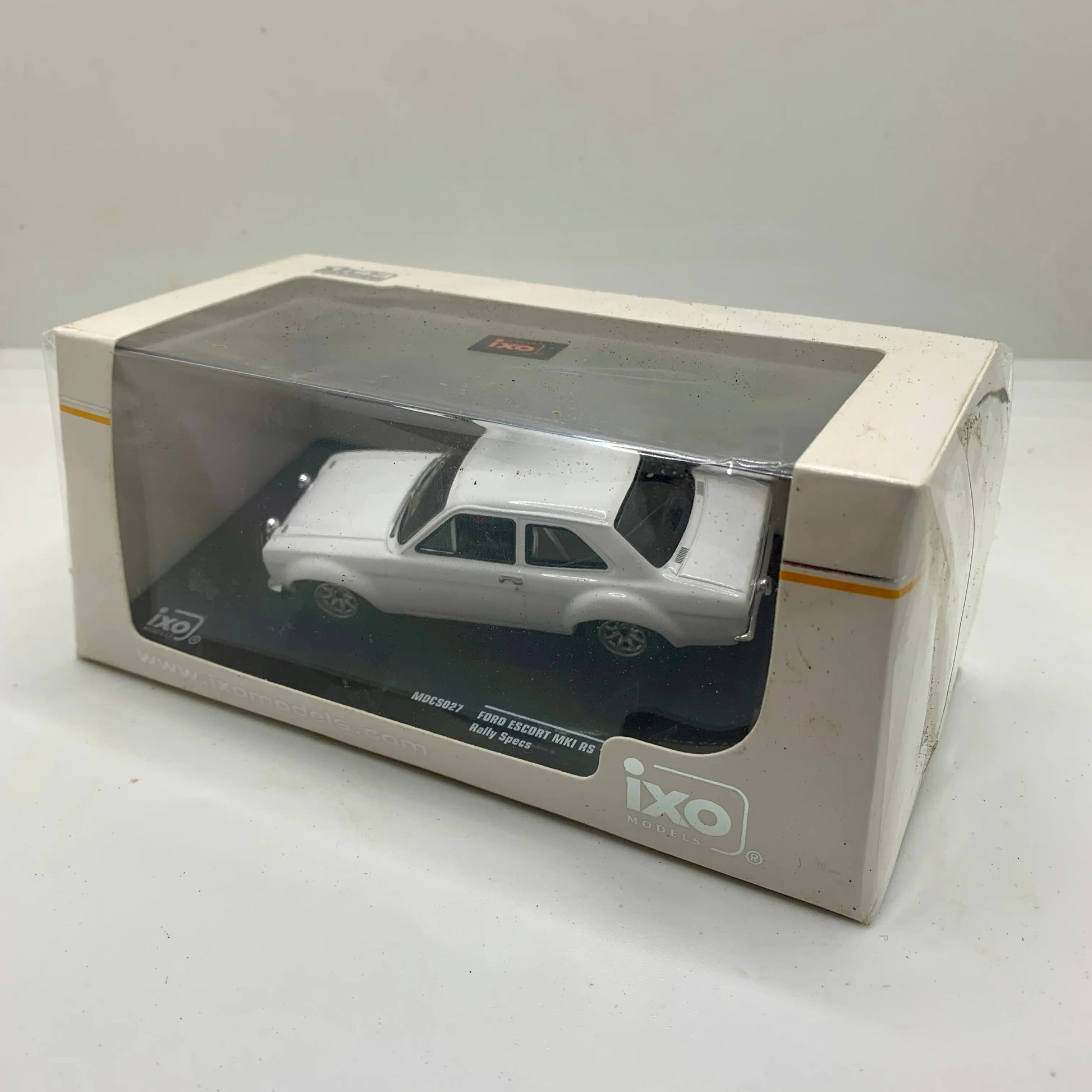 Iconic Ford Escort Collectable Classic Cars 1/43 Scale  Cars Stock Car & Banger Toy Tracks