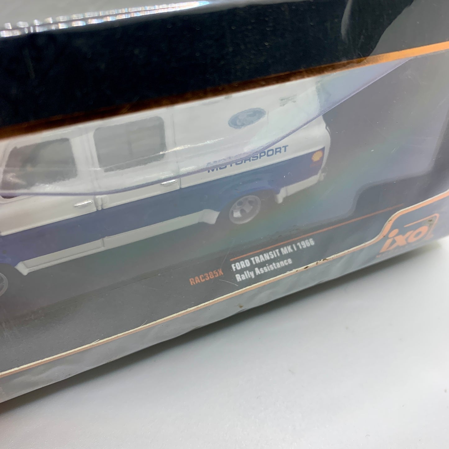 Iconic Ford Transit MK1 1966 1/43 Scale