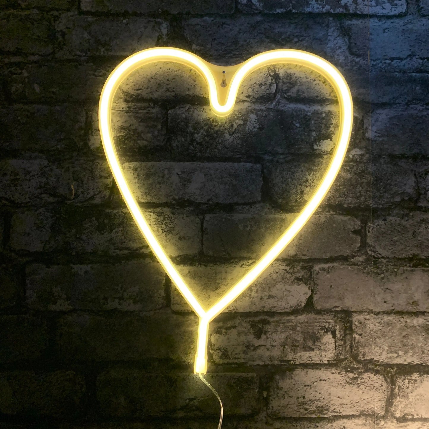 Heart LED NEON Wall Light - Wall Light - Stock Car & Banger Toy Tracks